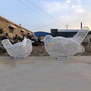 wire bird sculpture