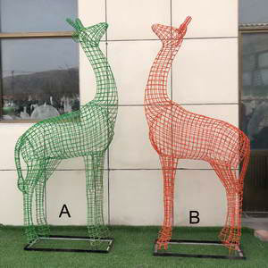 giraffe wire sculpture