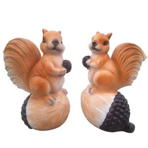 squirrel garden statue
