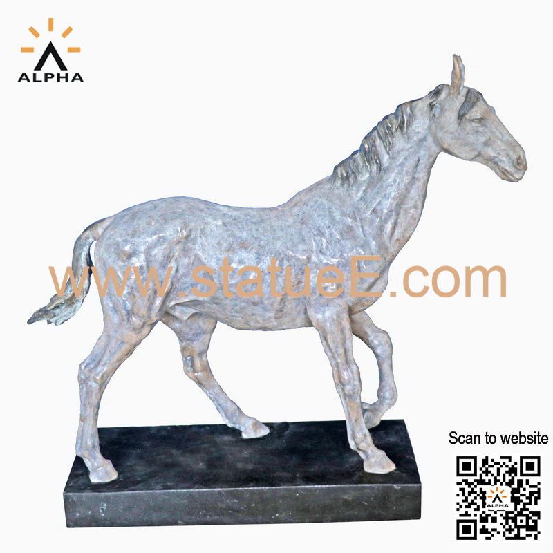 white horse statue