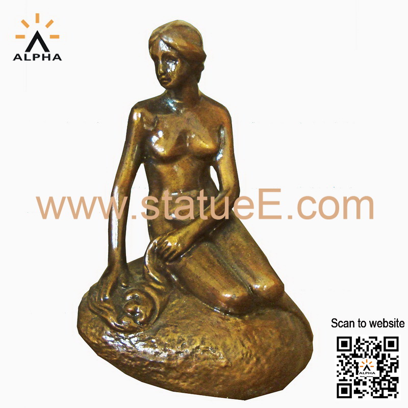 The little Mermaid bronze statue