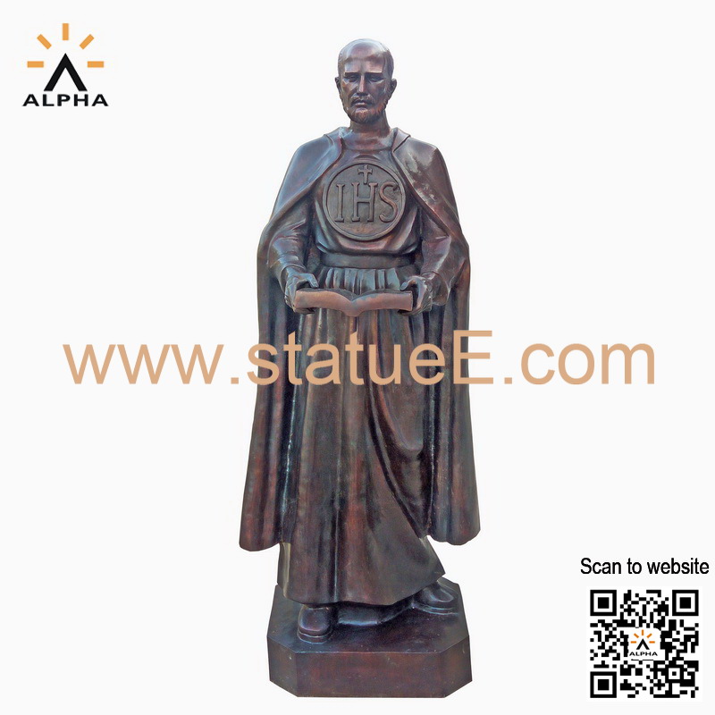 Saint Loyola statue