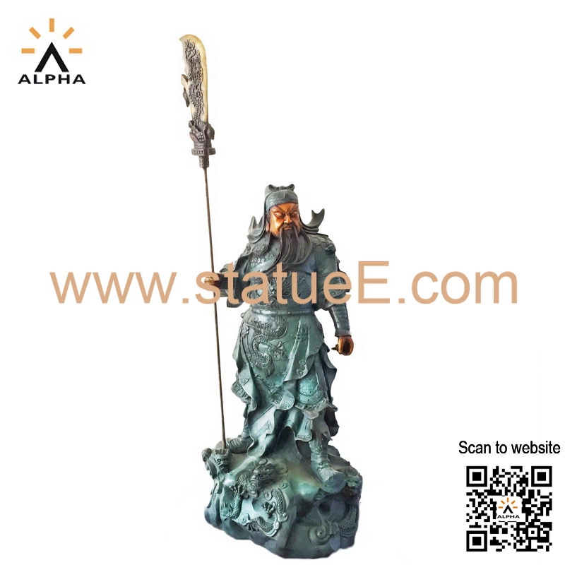 Guan gong statue