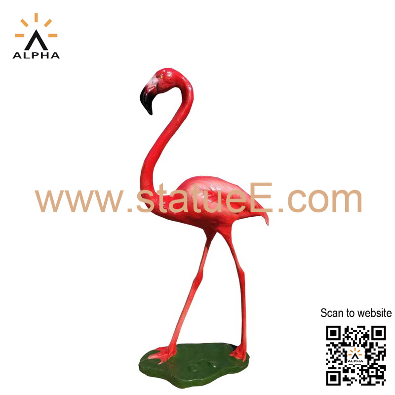 outdoor flamingo statues