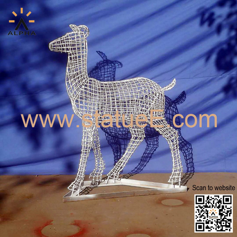 wire deer sculpture