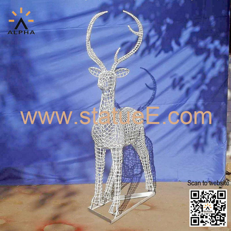 Garden metal deer sculpture