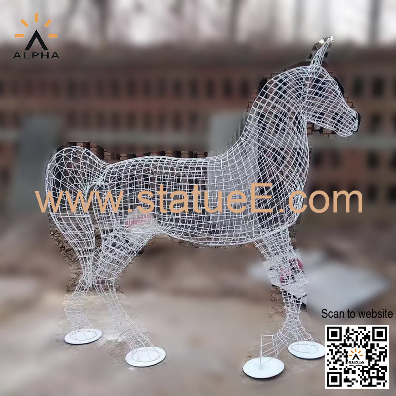 Iron wire horse sculpture